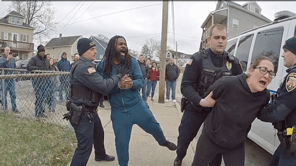 Keansburg Adverse Possession Arrest showing officers at the scene on Pineview Ave.