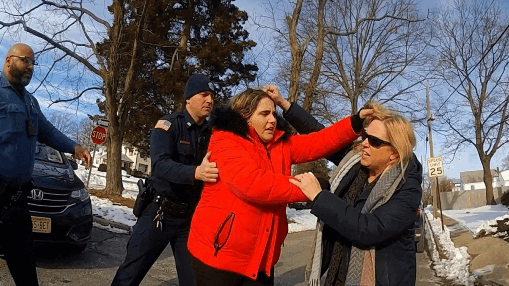 Middletown NJ Hit and Run DUI Arrest showing officers conducting field sobriety tests on State Route 35.
